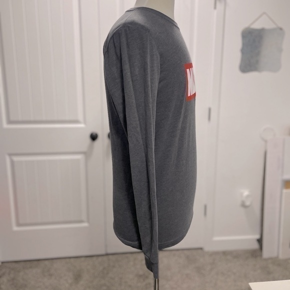 Long Sleeve T-Shirt w/Marvel Logo Print - Dark Heather Grey - Medium - Picture 5 of 5